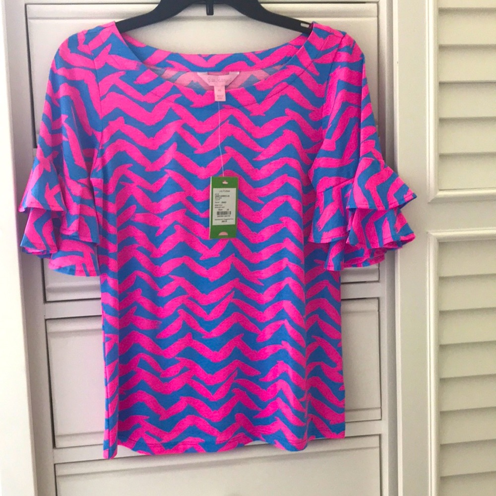 Beautiful Lilly top!